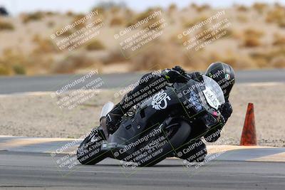 media/Feb-27-2022-CVMA (Sun) [[a3977b6969]]/Race 6 500 Supersport-350 Supersport (Holeshot)/